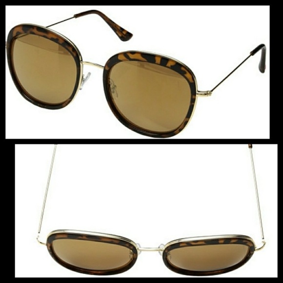 Betsy Johnson Sunglasses NWT - Picture 2 of 2